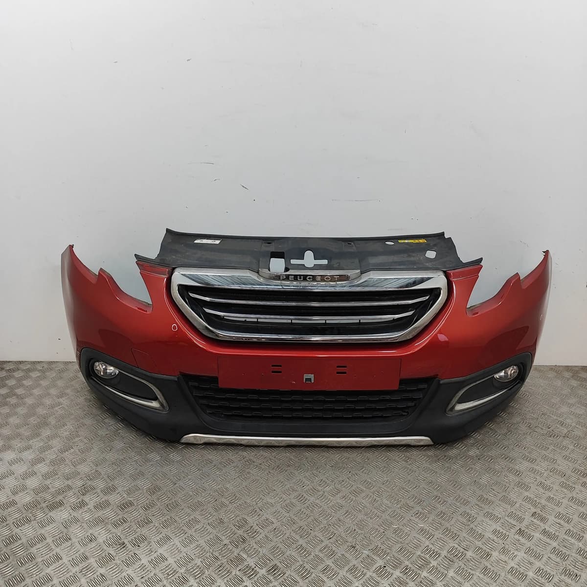 PEUGEOT 2008 MK1 A94 Front Bumper 1610143980 1.2 Petrol 81kW 2016 32832961