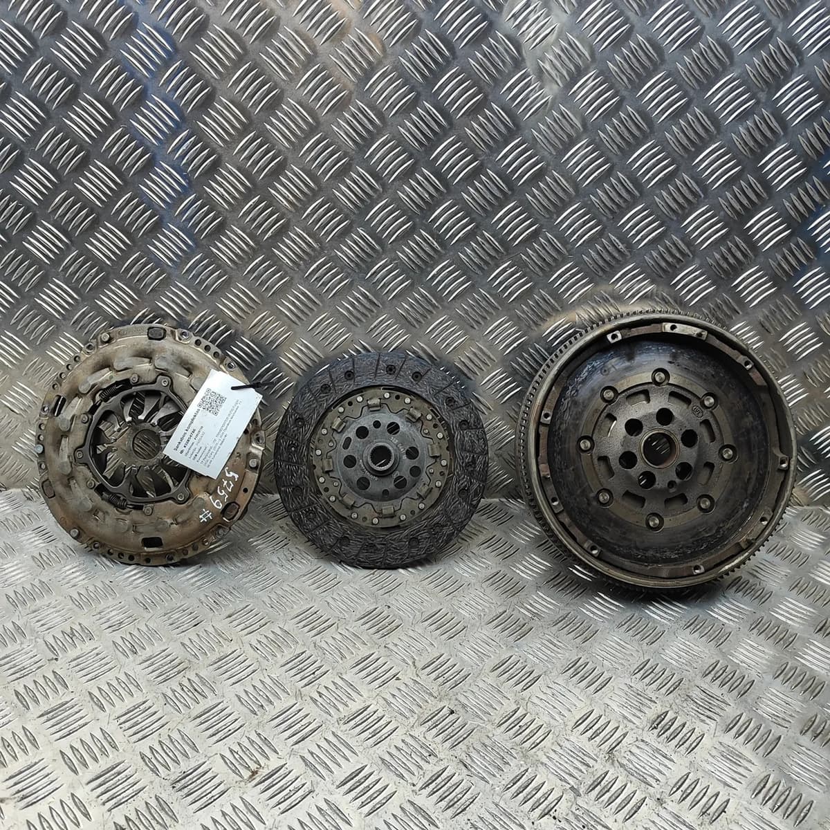 VW TRANSPORTER T6 Furgon SGA, SGH Clutch Kit 123043610 2.0 Diesel 32854786