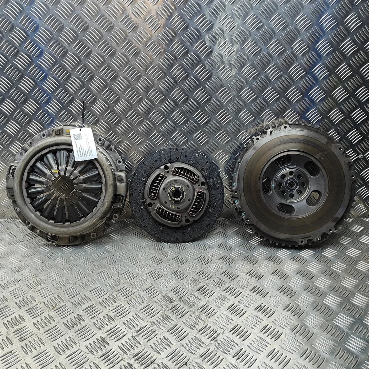 ISUZU D-MAX MK2 RT Kupplungssatz 8975435900 1.9 Diesel 120 kW 2022 32854804