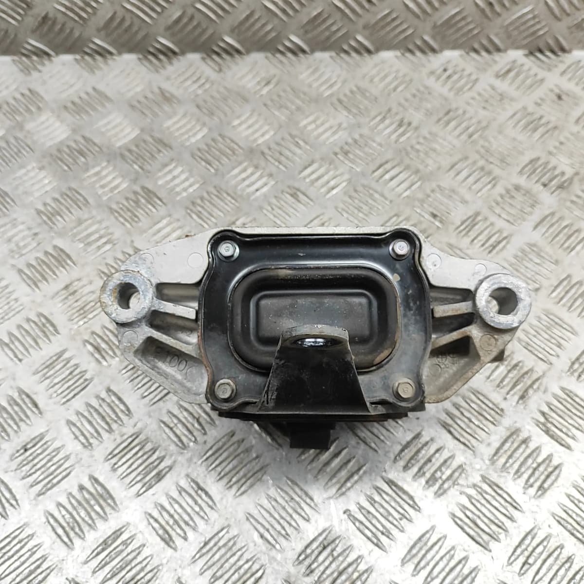 KIA SPORTAGE QL MK4 Left Side Engine Mount 21830-D9200 1.6 Hybrid 100kW 2021
