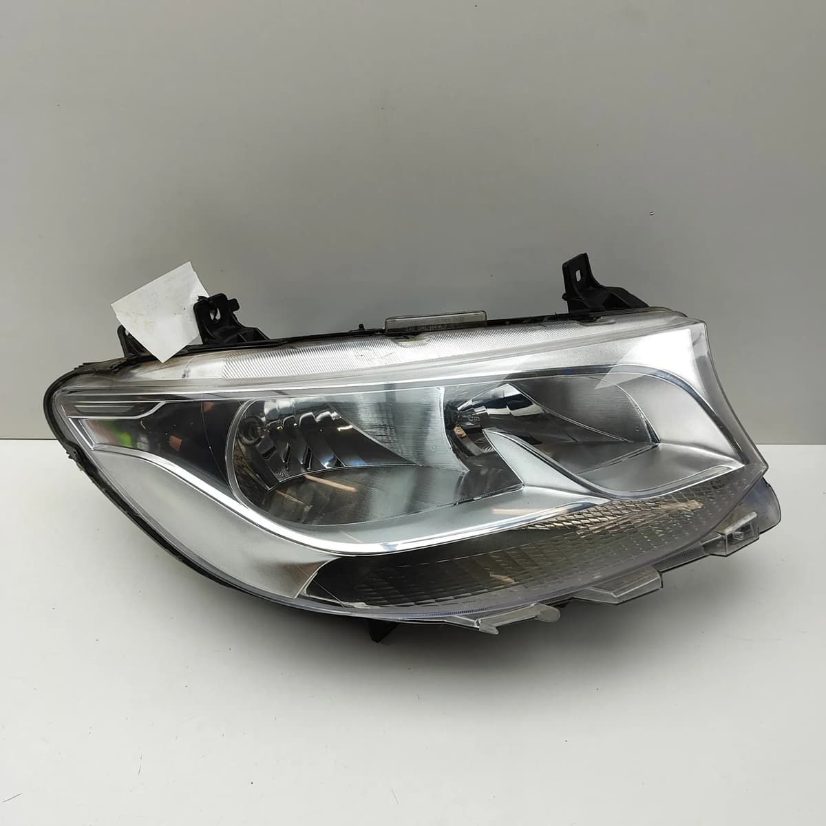 MERCEDES-BENZ SPRINTER 3,5-t Van 907, 910 Front Right Headlight A9109060300