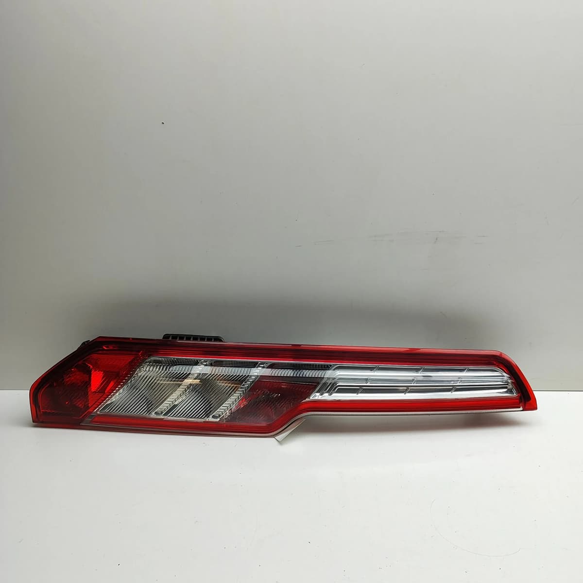 FORD TOURNEO CUSTOM Minibus / passenger Rear Left Tail Light 32957870