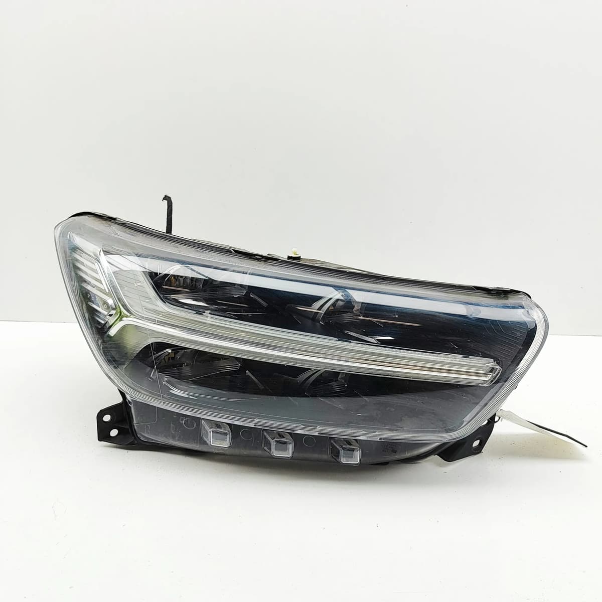 VOLVO XC40 Front Right Headlight 32342529 RHD 2021 32980831