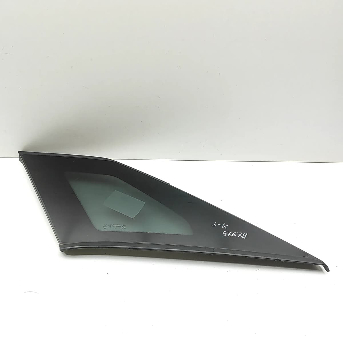 PEUGEOT 3008 MK2 P84 Rear Left Quarter Window 9810727680 2024 32981722