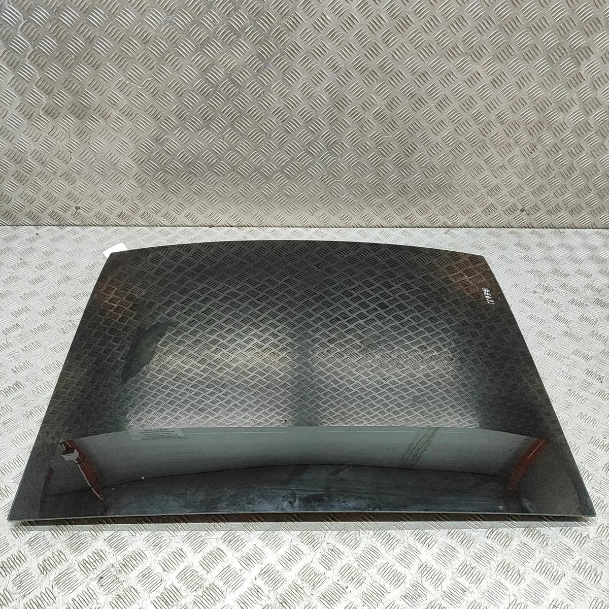 KIA SPORTAGE SL Sunroof 81611-3W000 1.7 Diesel 85kw 2015 32995048