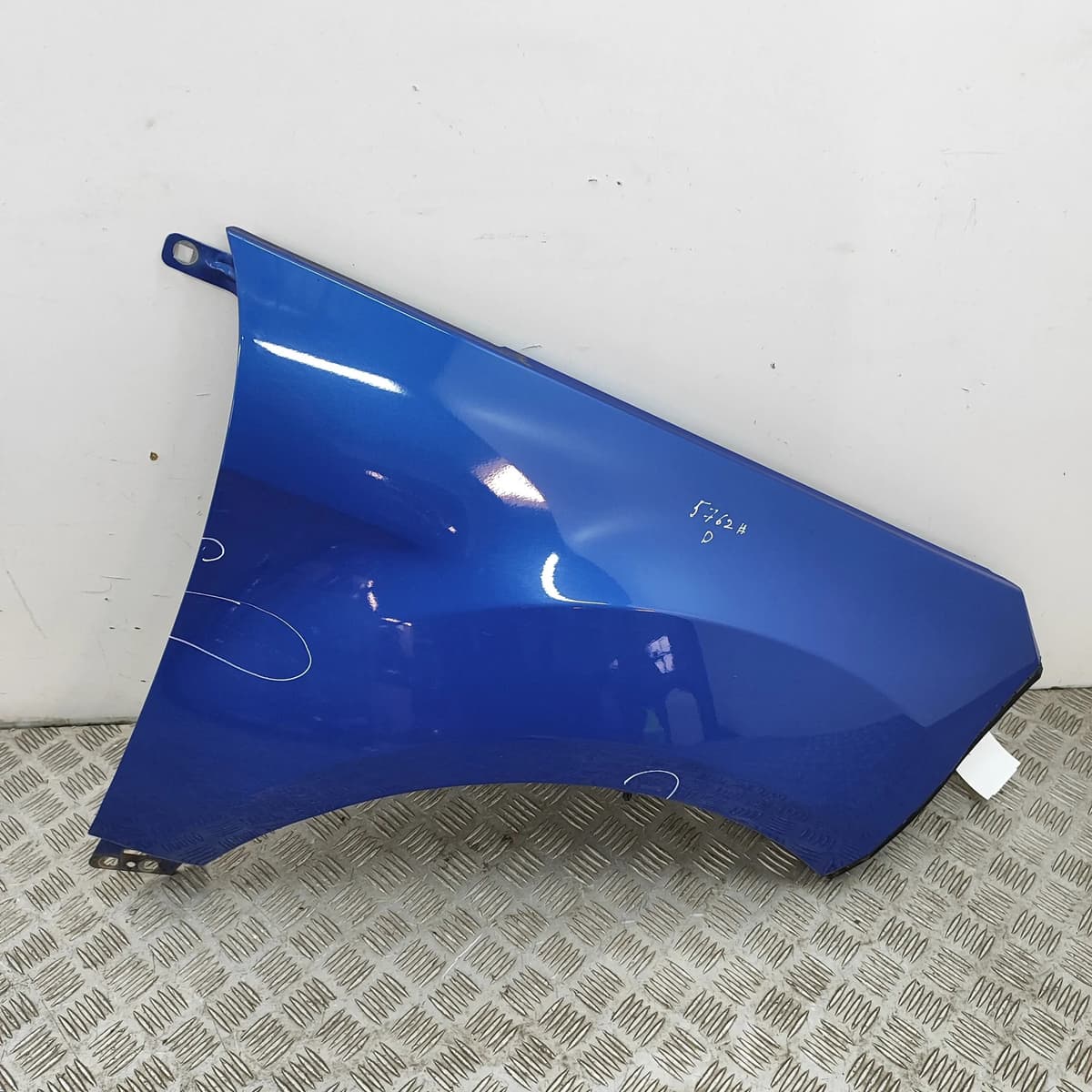 Ford ECOSPORT B515 Front Right Fender GN15-N16015-BA 1.0 Petrol 103kw 2016 33011