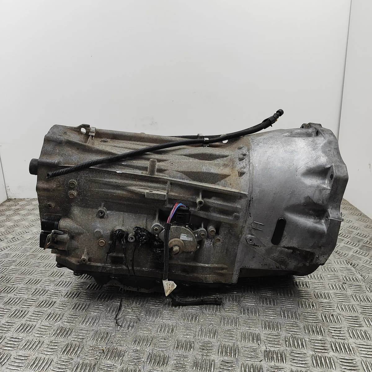 VW TOUAREG 7L Auto 6 Speed Gearbox TR-60SN 3.0 Diesel 165kw 2007 33012406