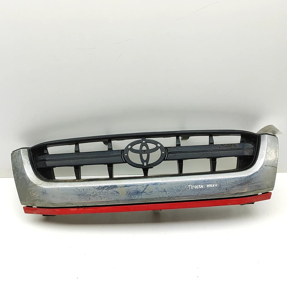 TOYOTA HILUX MK6 Pick-up N1 Radiator Grille 53100-35800 2.0 Petrol 74kw 33024878
