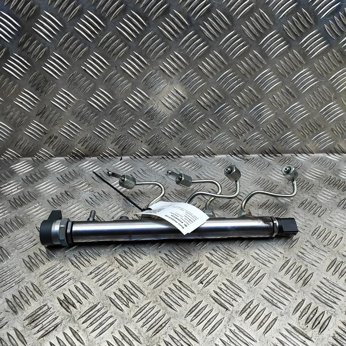 BMW X1 E84 Fuel Rail 0445214182 2.0 Diesel 105kw 2013 33046536