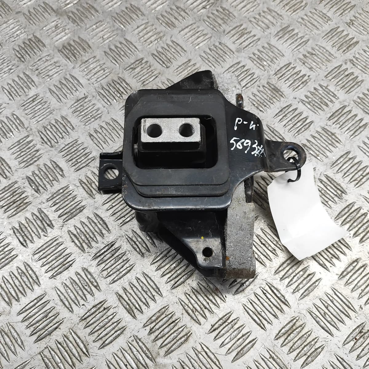 HYUNDAI TUCSON TL TLE Left Side Engine Mount 21830-D3100 1.6 Diesel 33053236