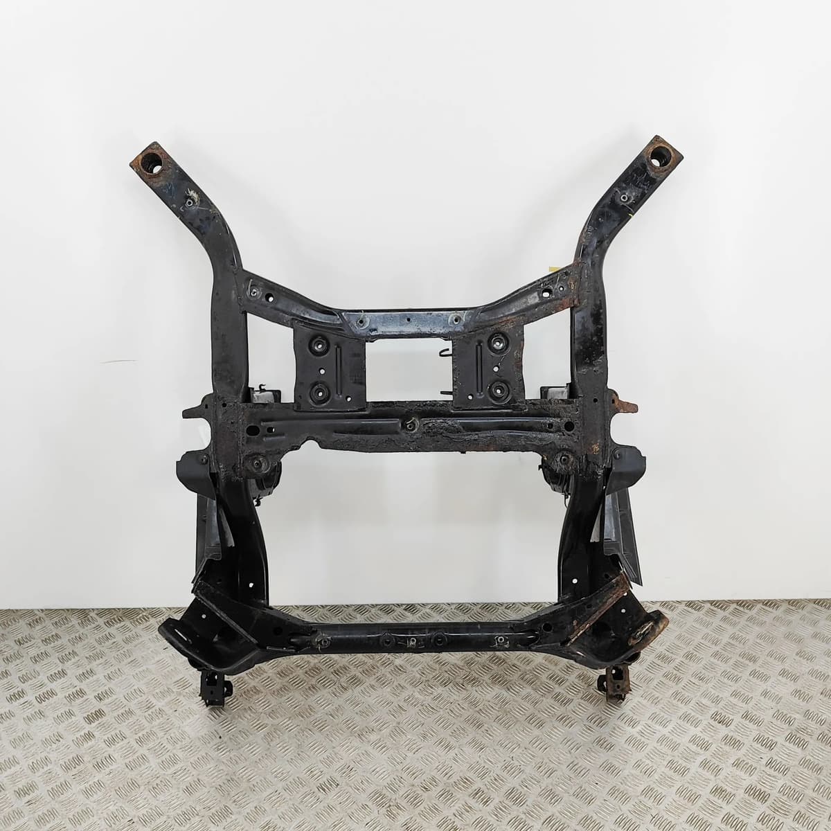 JAGUAR F-PACE X761 Front Subframe HK83-5C145-AF 2.0 Diesel 132kw 2016 33053443
