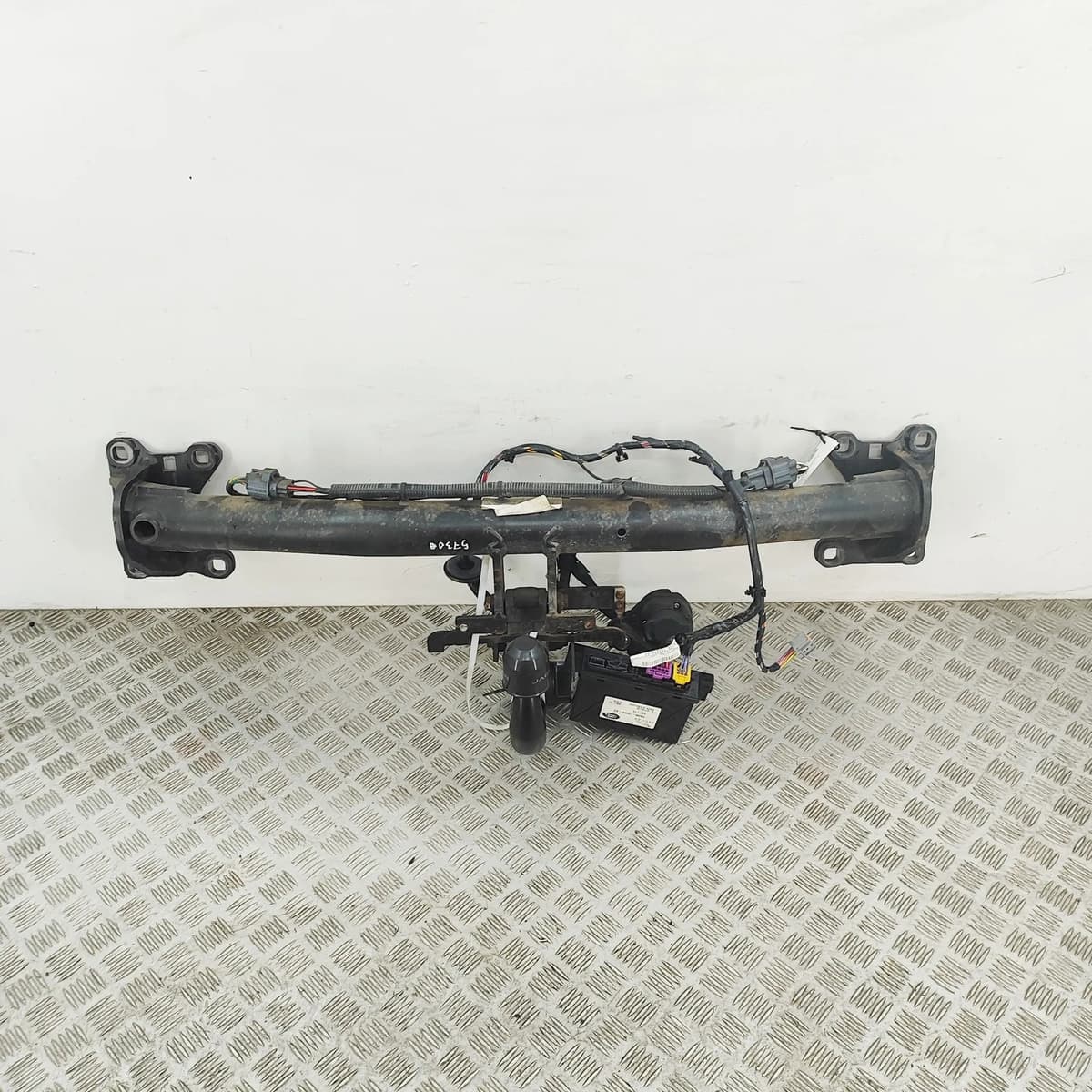 JAGUAR F-PACE X761 Towbar Kit HK8M-F19D520-AA 2.0 Diesel 132kw 2016 33053814