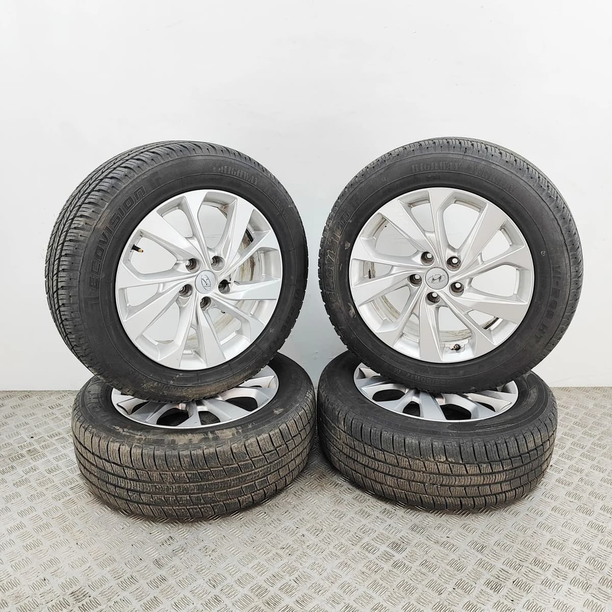 HYUNDAI TUCSON TL, TLE Alloy Wheel Set 52910-D7290 1.6 Diesel 100kw 33053864