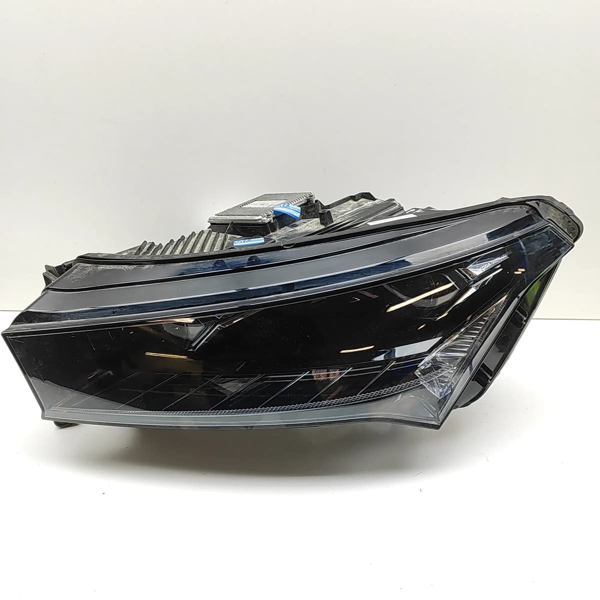 SKODA SKODA ENYAQ iV Front Left Headlight 5LB941015B 33069769 LHD 2023
