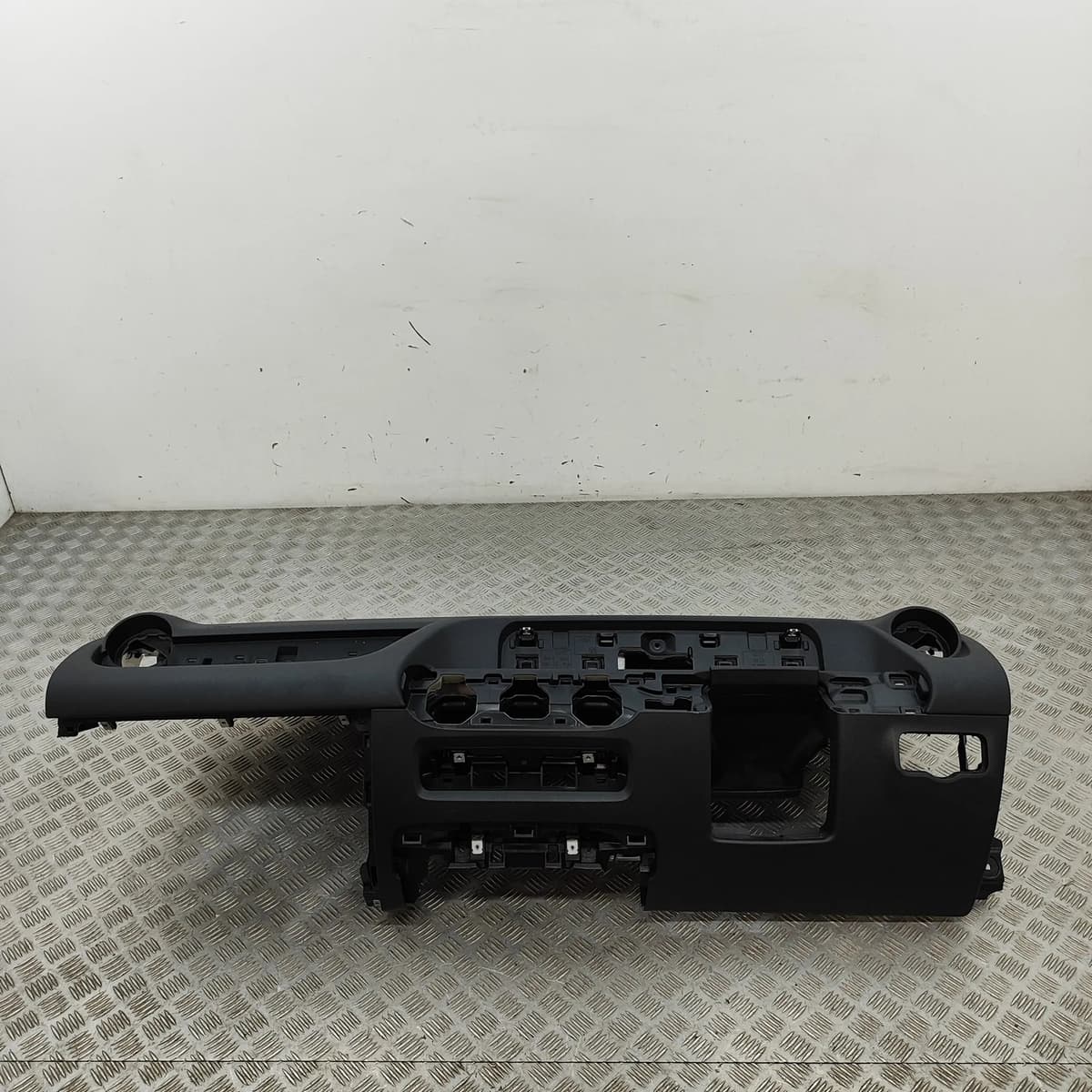MERCEDES-BENZ GLA H247 Dashboard A2476808600 RHD 2020 33081458