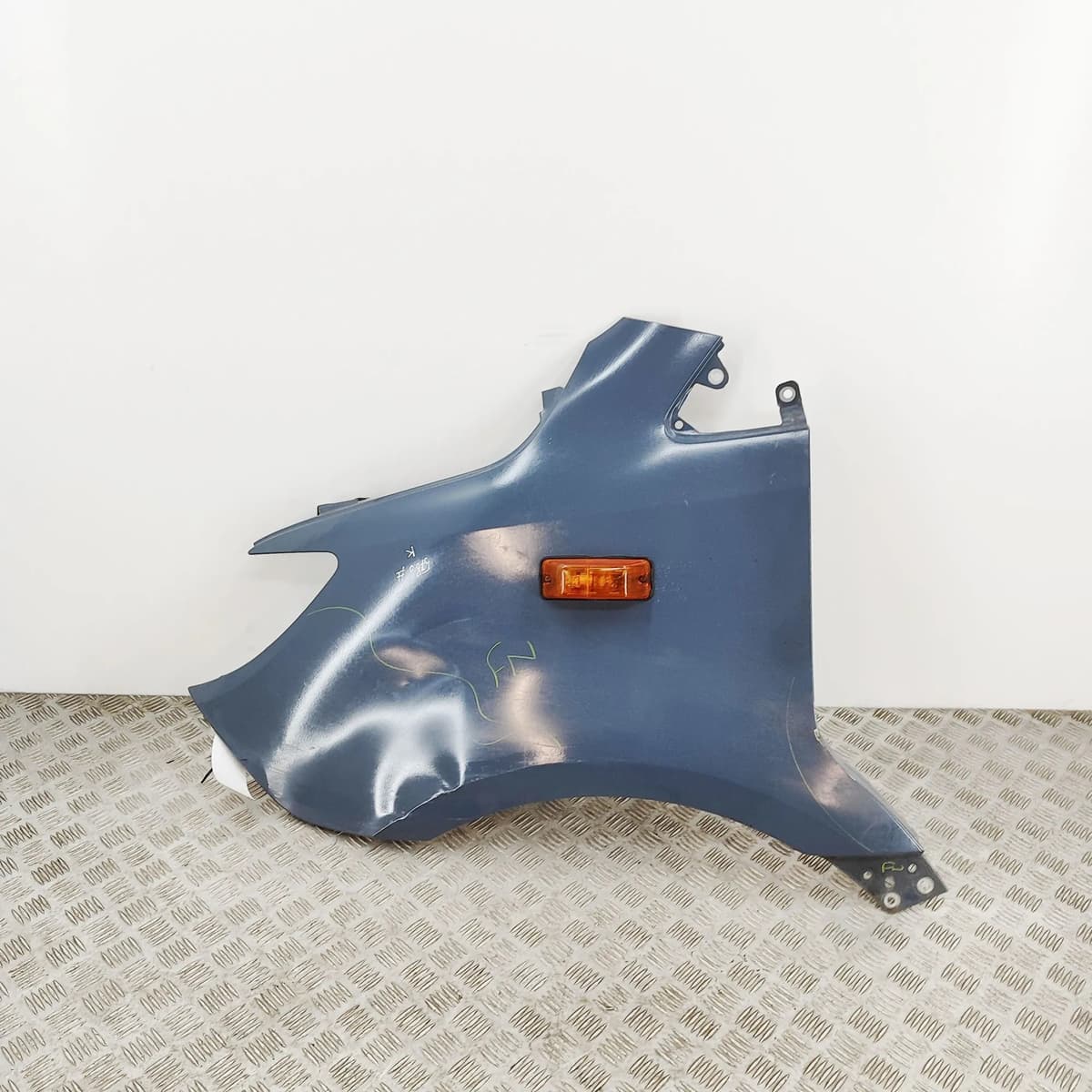 MERCEDES-BENZ SPRINTER 3,5-t Van 907, 910 Front Left Fender A9108810000 33087746