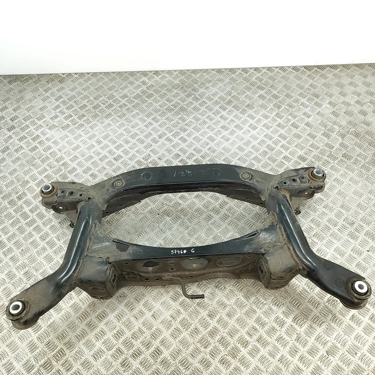 TOYOTA RAV 4 MK5 XA50 Rear Subframe 51206-42090 2.5 Hybrid 160kW 2019 33091556
