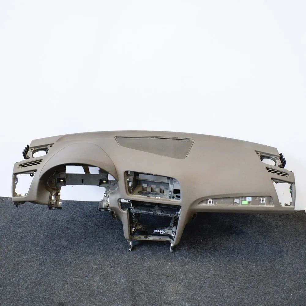 AUDI Q5 8R Dashboard LHD 8R1858041 3.0 Petrol 200kw 2013 3363781