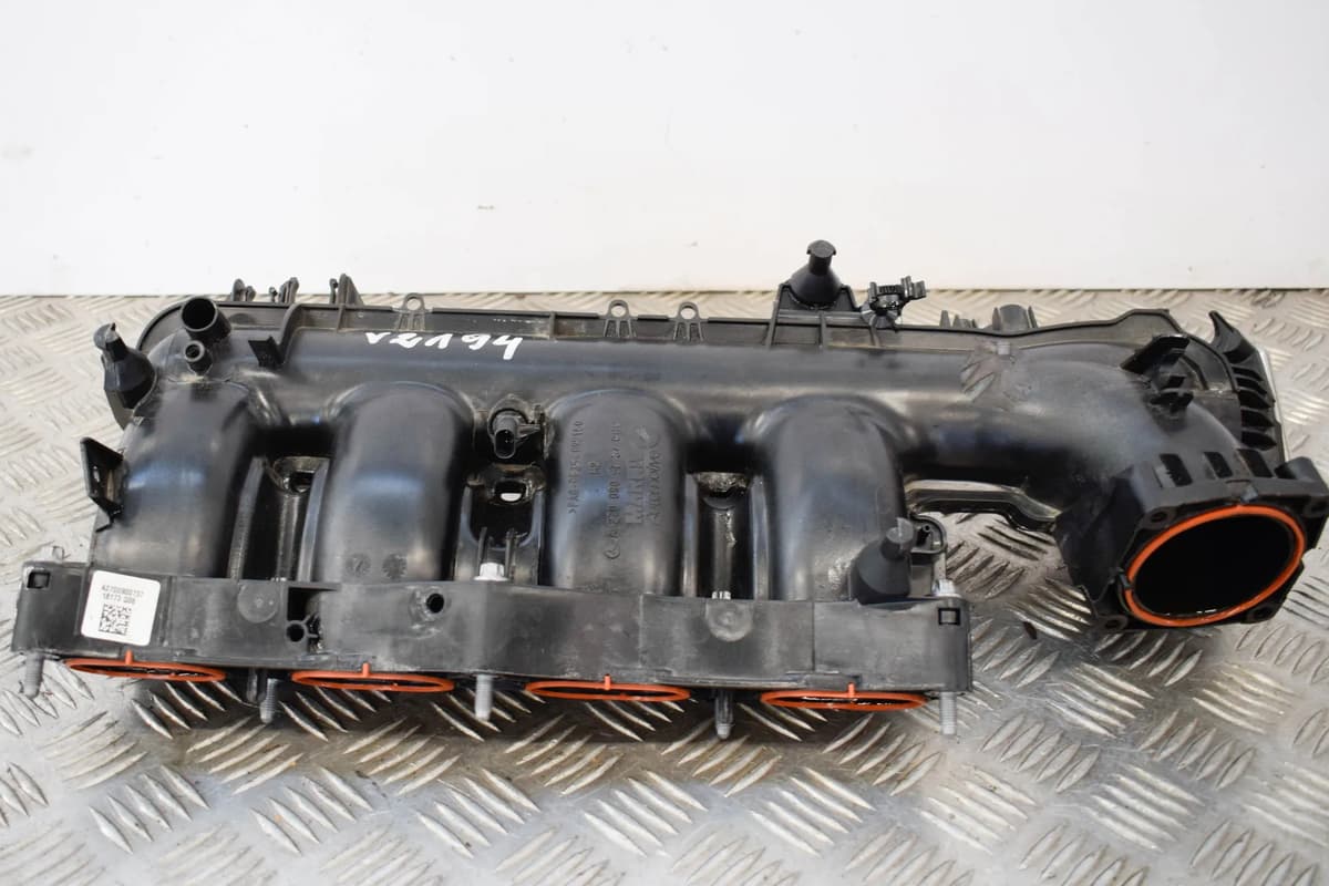 MERCEDES-BENZ GLA X156 Air Intake Manifold A2700900737 1.6 Petrol 90kw 2018