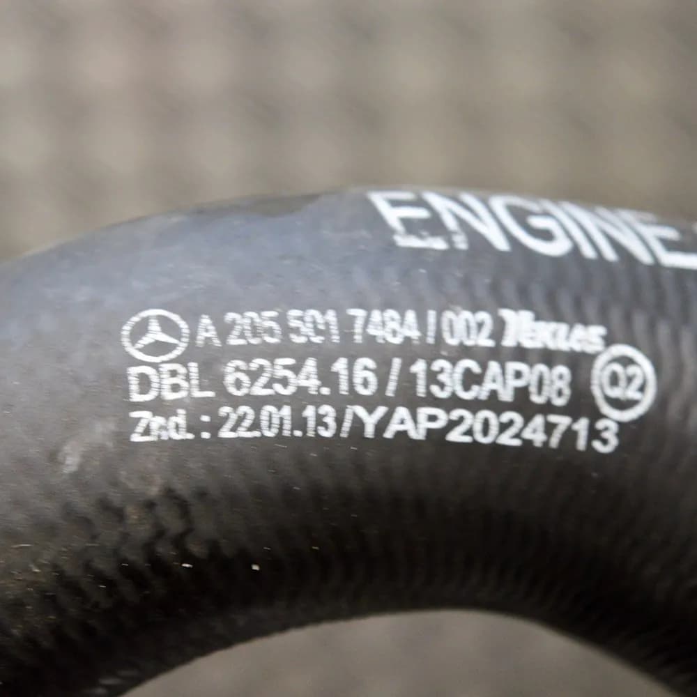 MB C-CLASS W205 Right Water Radiator Hose A2055017484 2.1 Diesel 125kw 2015