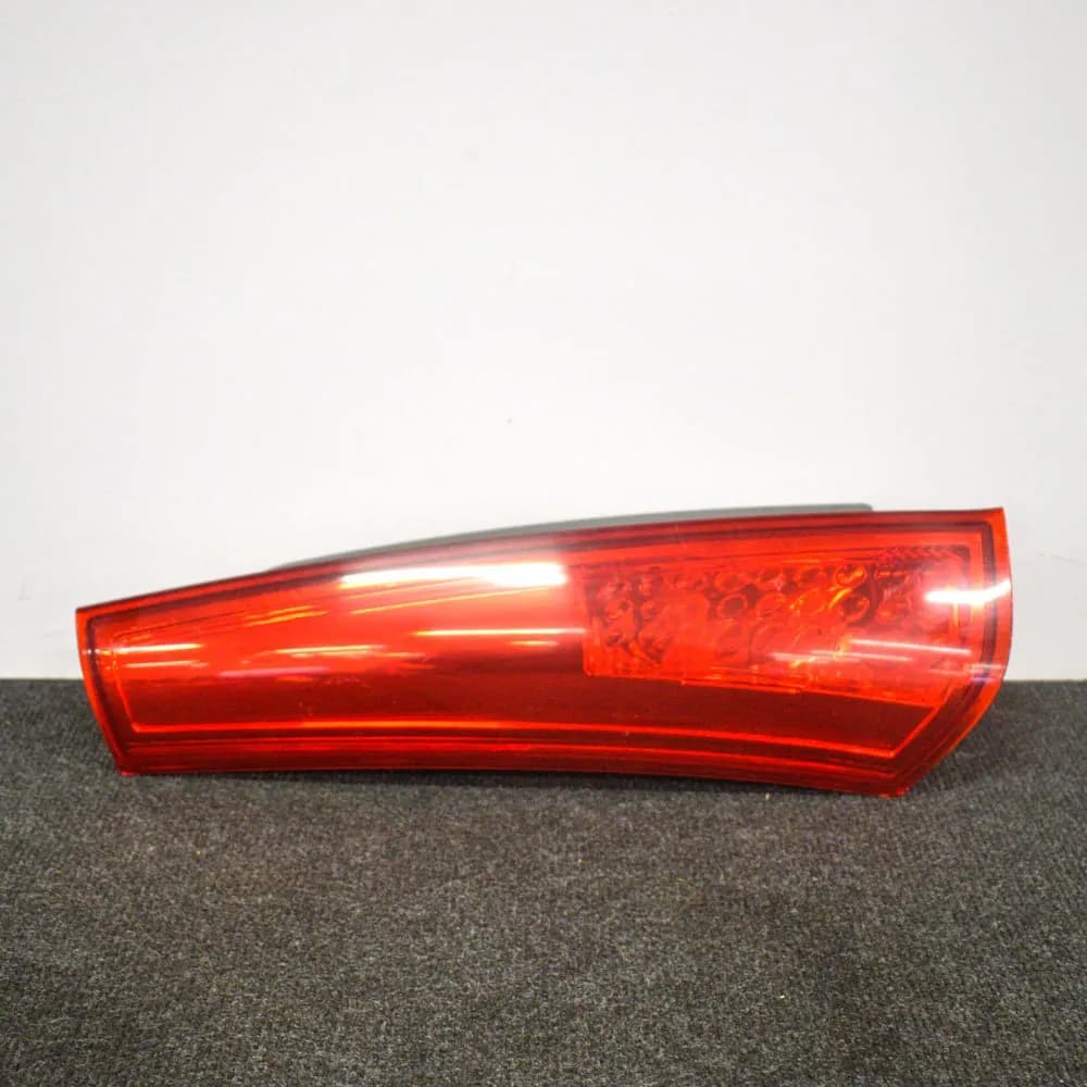 KIA Ceed SW ED  Taillight Left Side Upper 	92403-1H3 2010