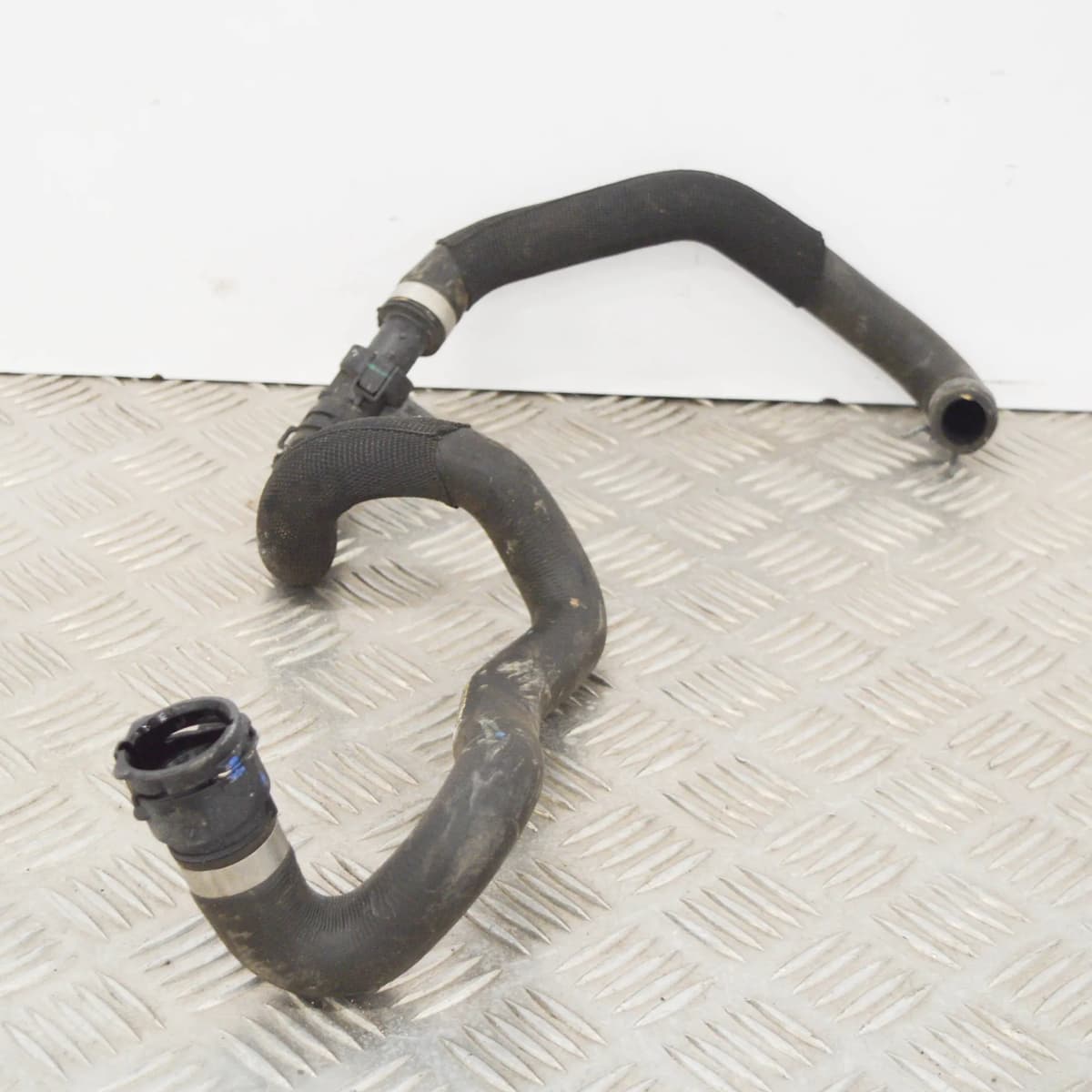 MB C-CLASS W205 2.1 d 120 Kw   Radiator Coolant Pipe  Right  A2058301902 2016