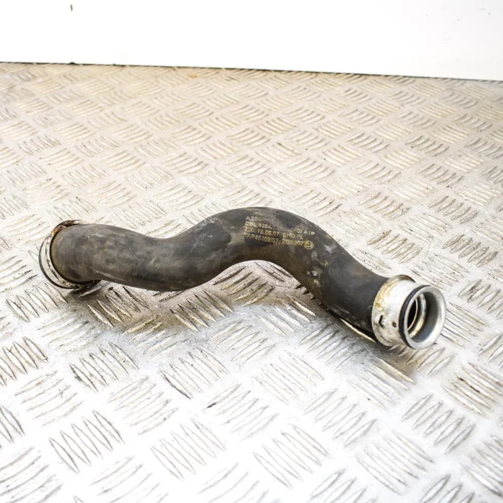 Mercedes Benz C Class S205 Coolant Radiator Hose Right A2045011682  2.1D 125KW