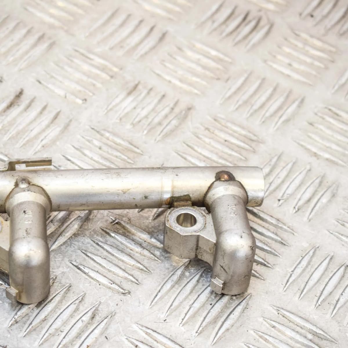 MERCEDES-BENZ C-CLASS S204 Fuel Rail With Sensor A2710705495 2010 1.8 P 150 KW
