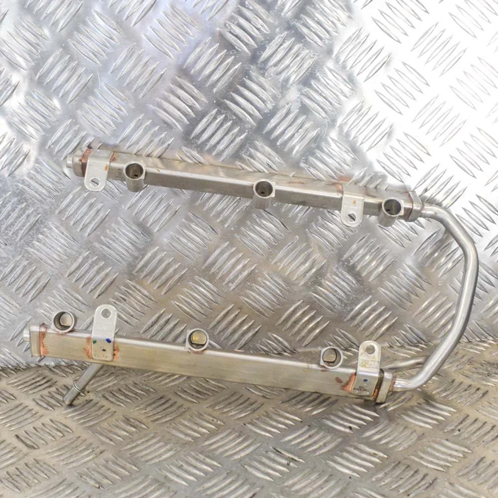 Ford Mustang MK5 Fuel Rail BR3E-9F797-FA 3.7 Petrol 224KW 2014