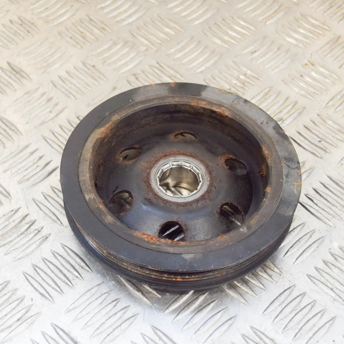 MERCEDES-BENZ CLA C117 1.6i 90Kw Crankshaft Pulley A2700300503 2013