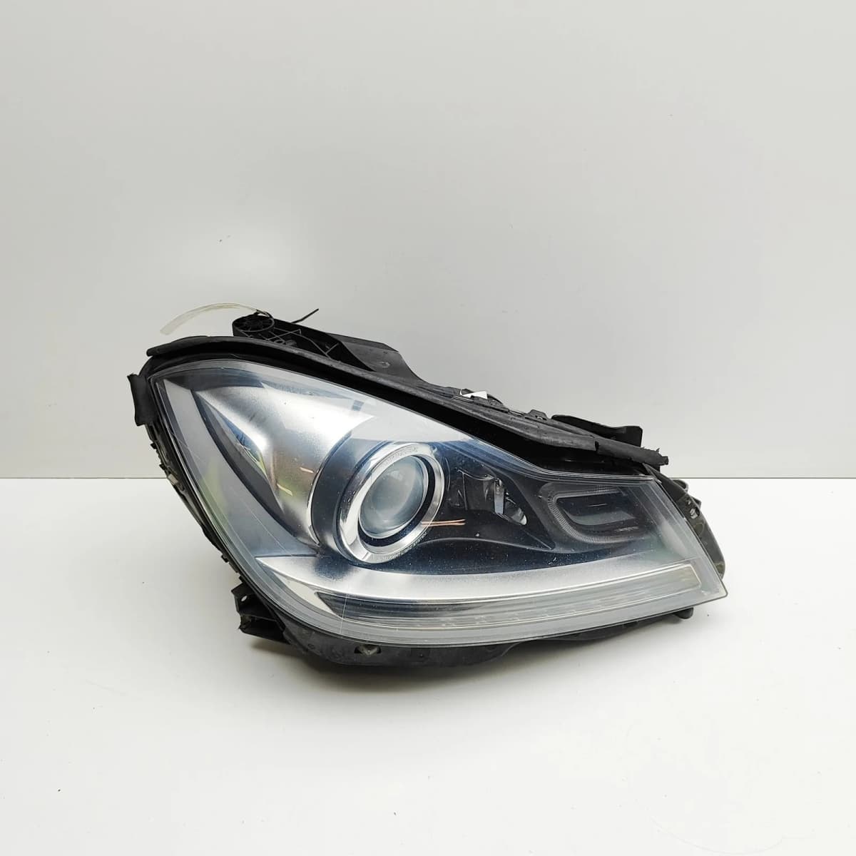 MERCEDES-BENZ C Coupe C204 Scheinwerfer vorne rechts RHD A2048204639 33088874
