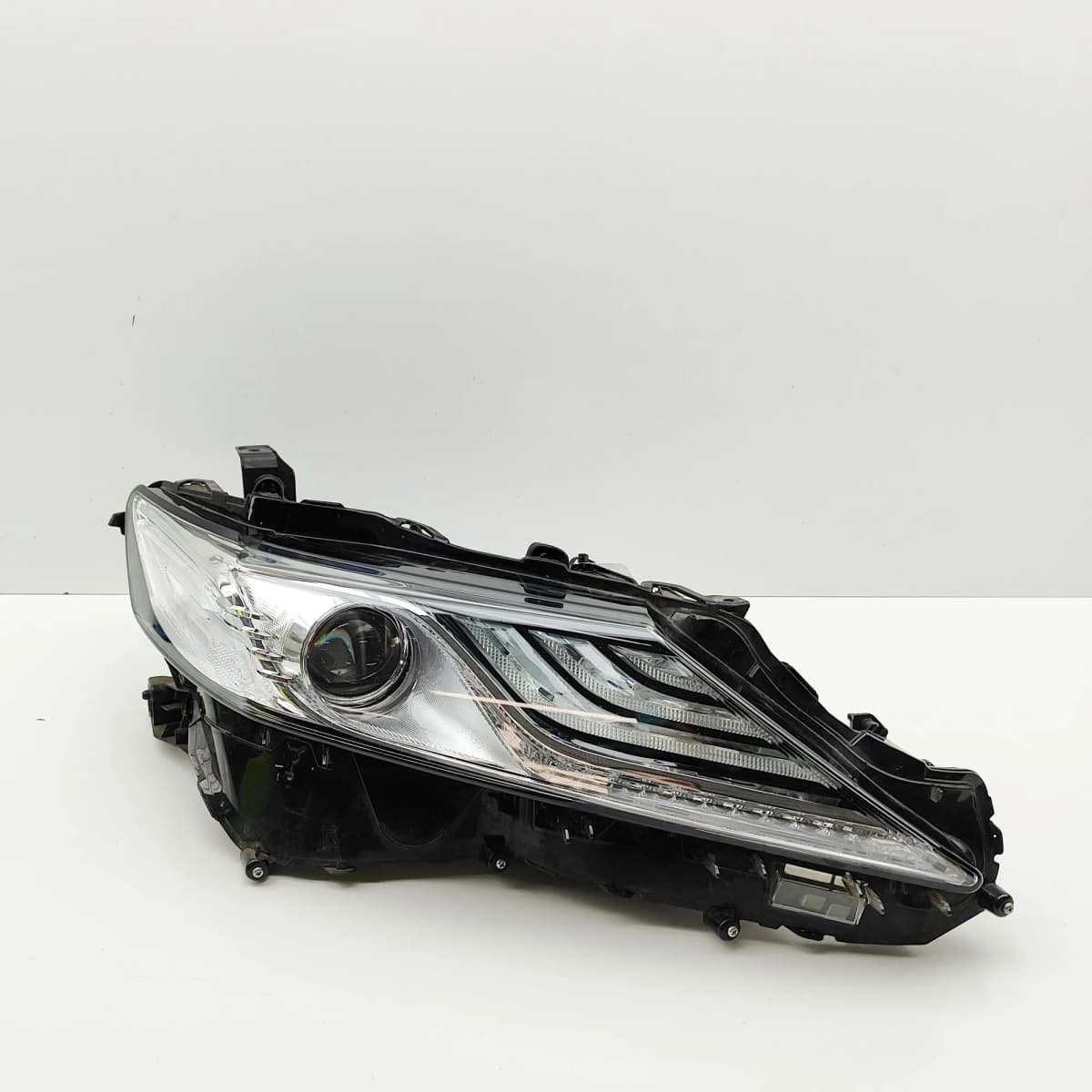 TOYOTA CAMRY V7 Front Right Headlight RHD 81145-33D92 2.5 Petrol 2021 33075851