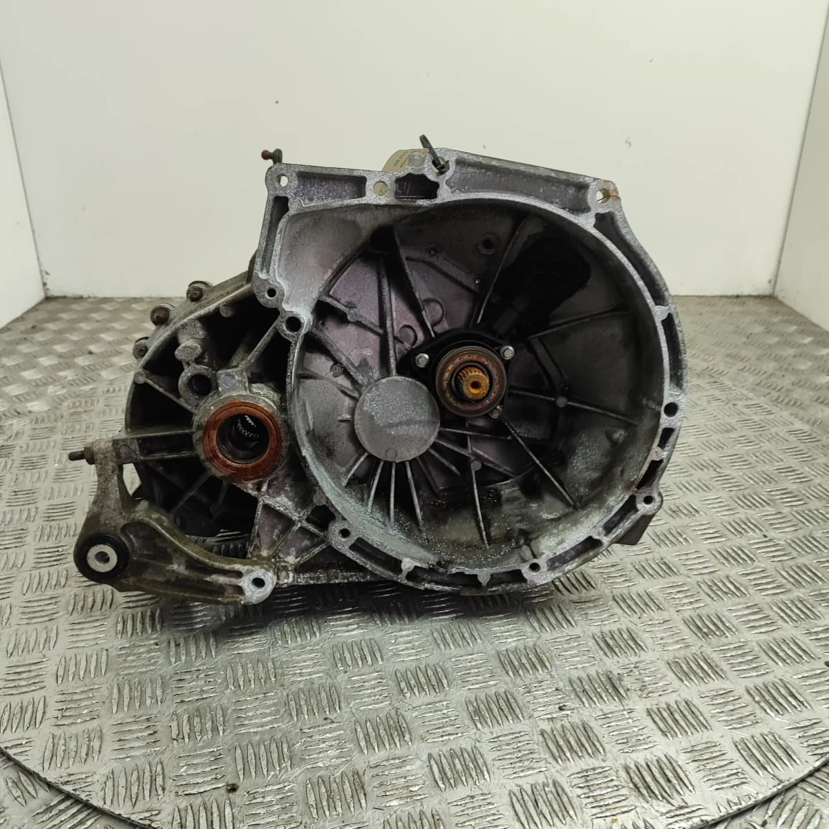VOLVO V50 Manual 5 Speed Gearbox P1283141 1.6 Petrol 74kw 2010 33110778