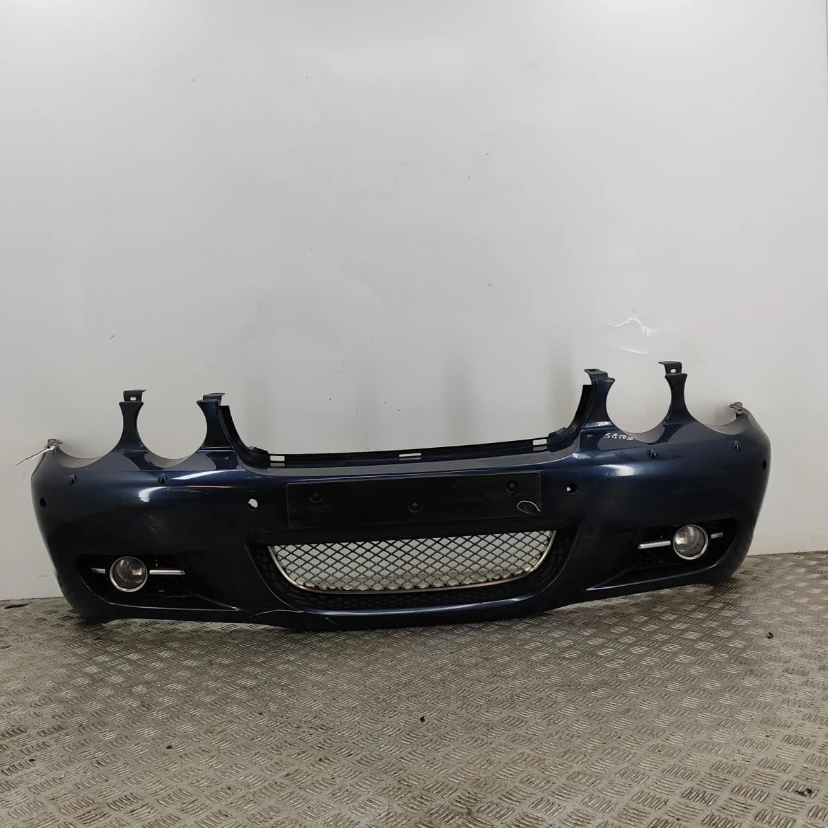 JAGUAR XJ X350 Front Bumper 7W93-17C831-DCW 2.7 Diesel 152kw 2007 33131293