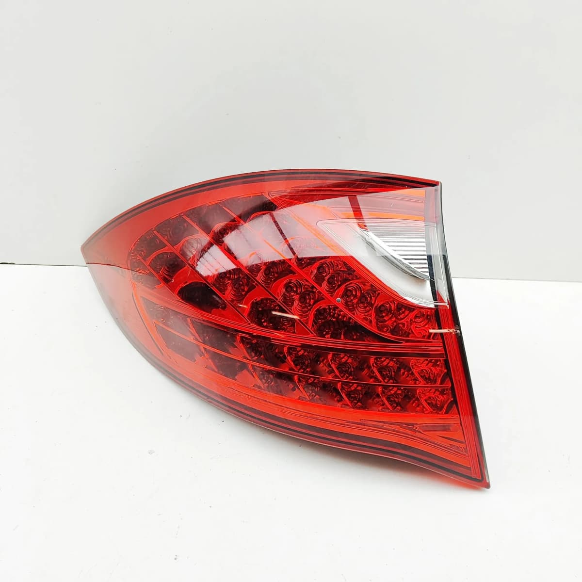 PORSCHE CAYENNE 92A Rear Left Tail Light 7P5945095 33178370