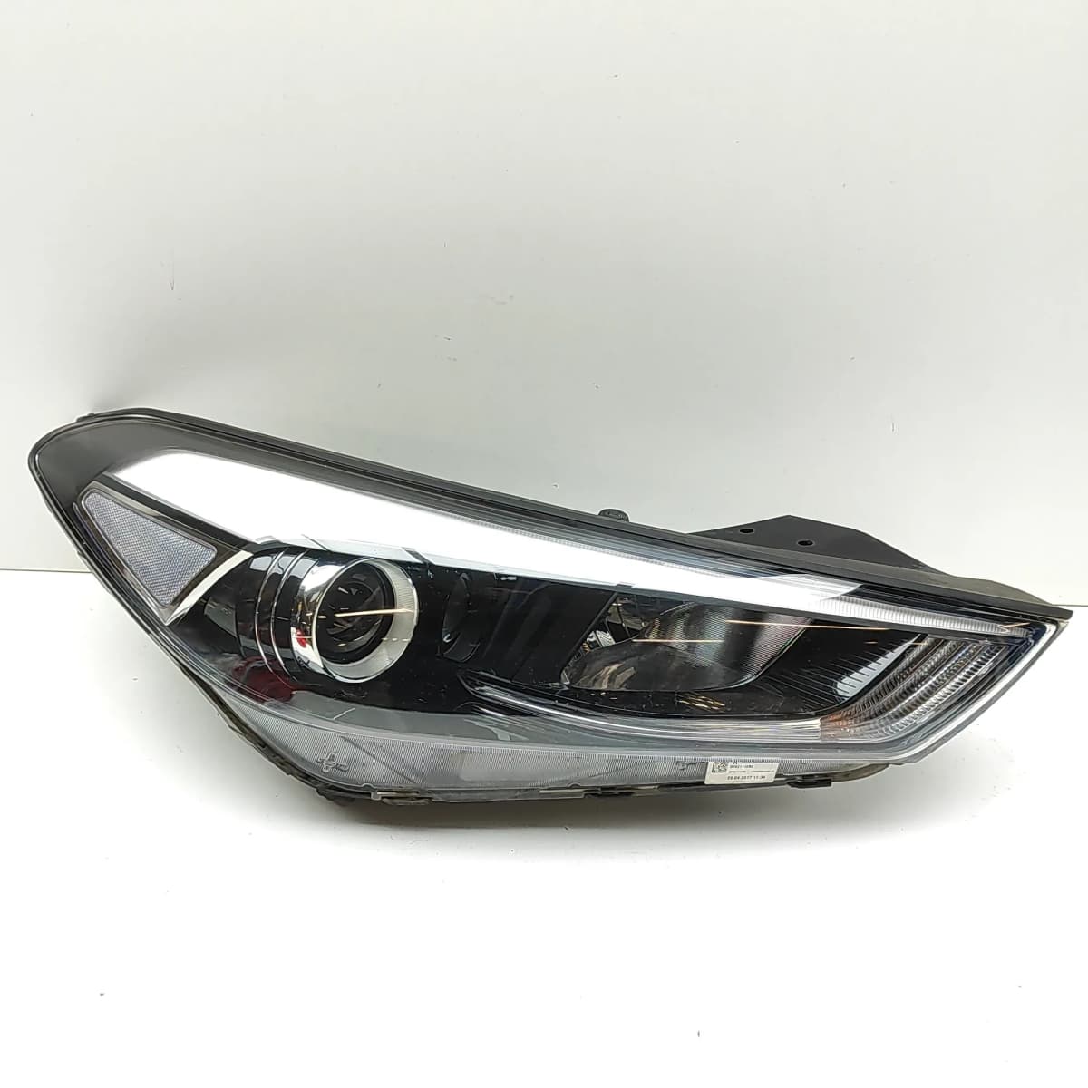 HYUNDAI TUCSON TL MK3 Front Right Headlight 92102-D7010 RHD 2017 33187447