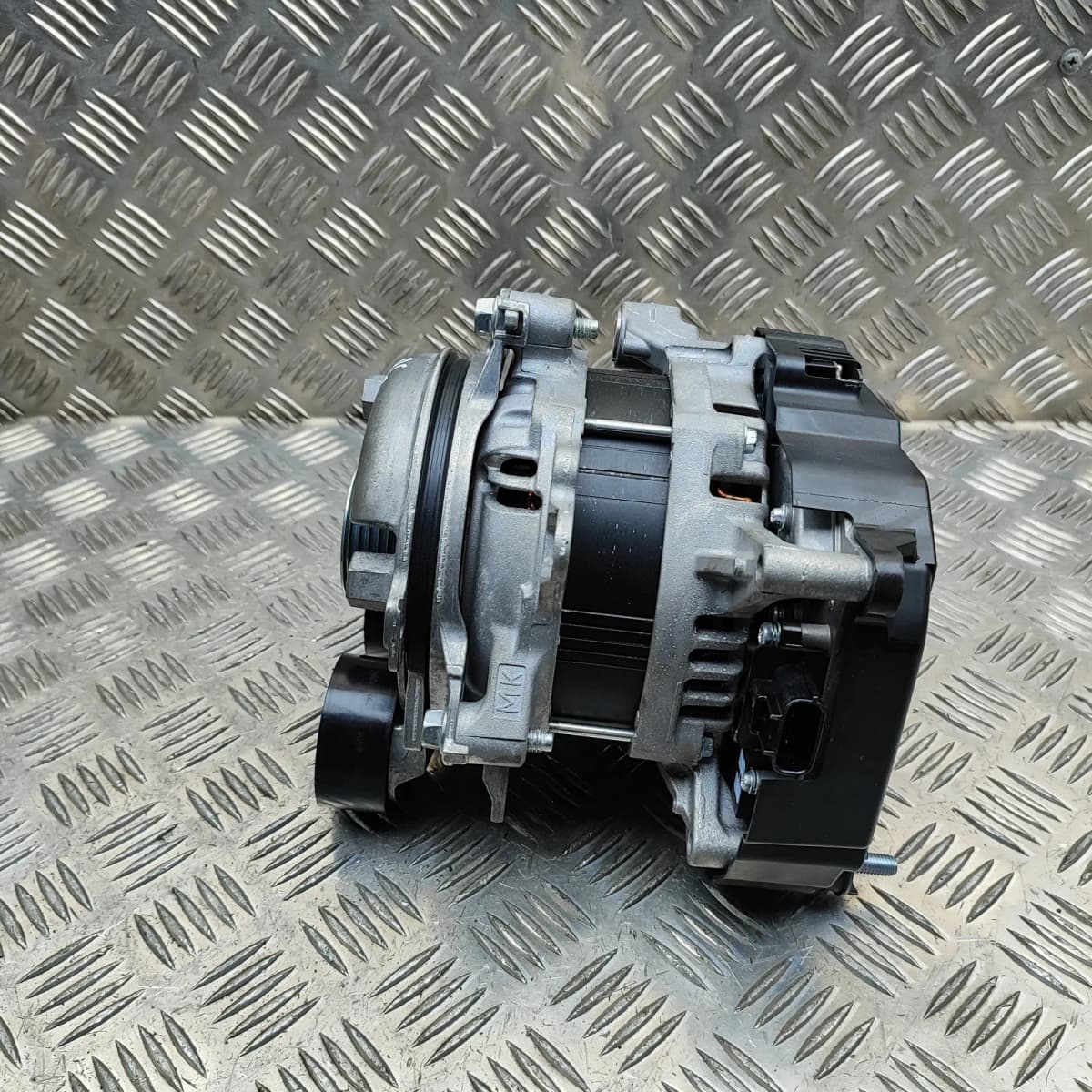 MAZDA 3 Hatchback BP Alternator Generator PW1J 2.5 Petrol / electricity 33317957
