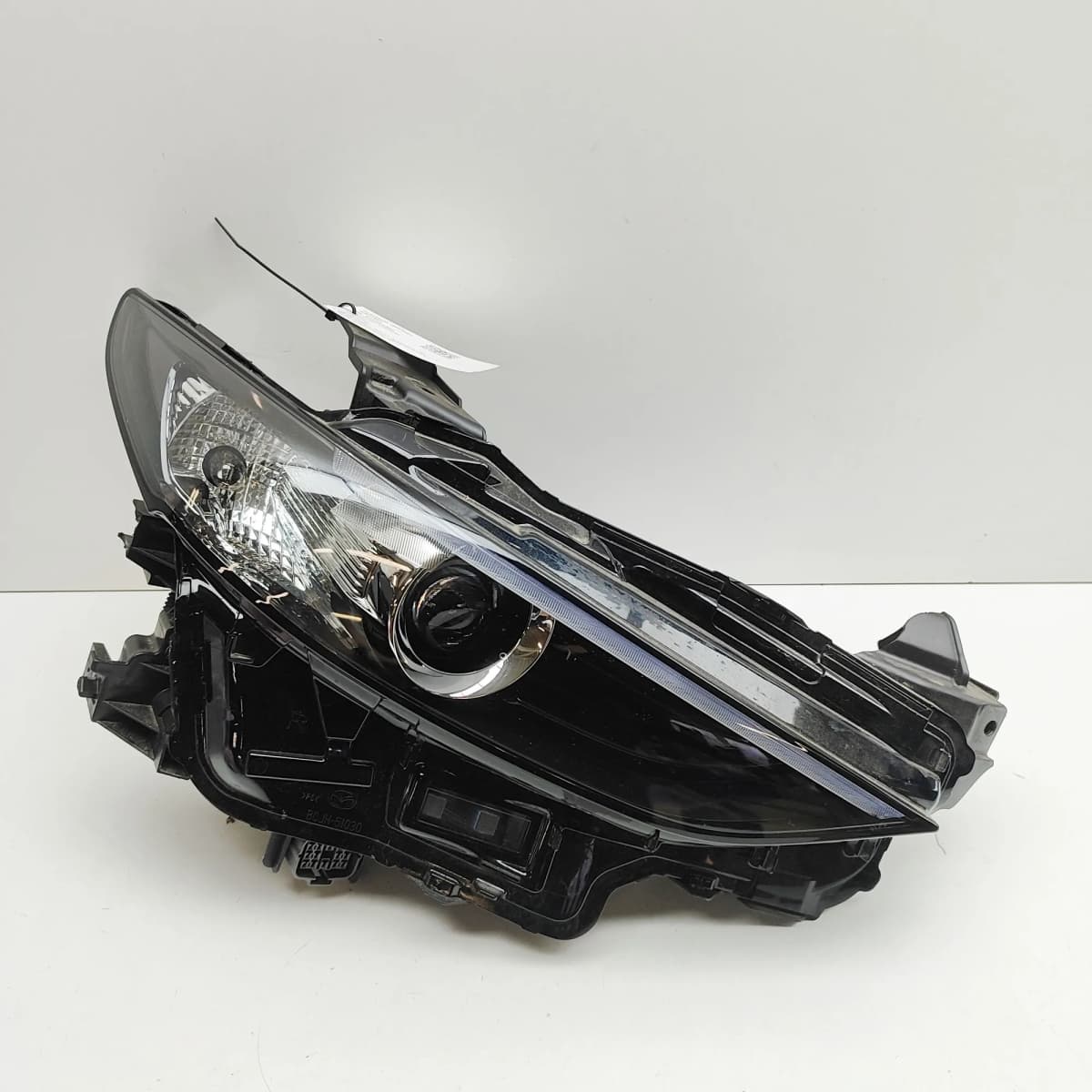 MAZDA 3 Hatchback BP Front Right Headlight BCJH-51-030 33351444