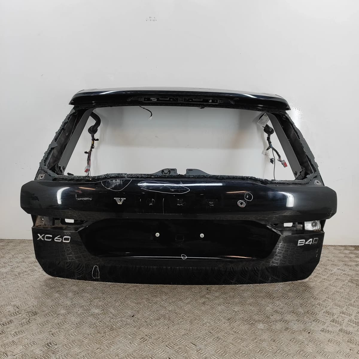 VOLVO XC60 MK2 Tailgate Bootlid 31420453 2.0 Hybrid 145kW 2023 33351452