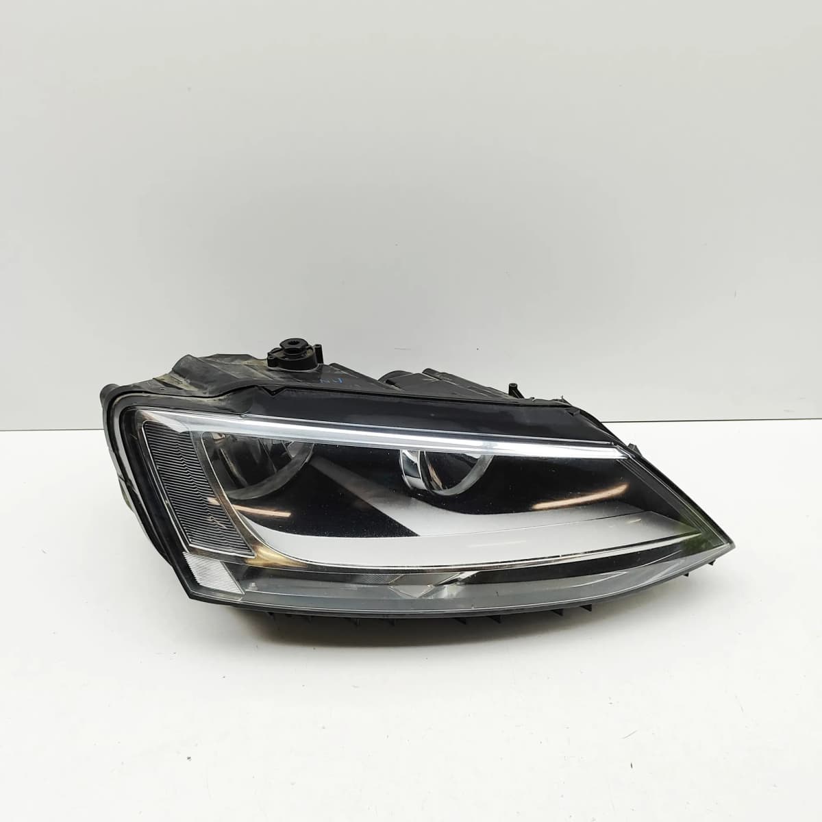 VW JETTA MK6 A6 5C6 Front Right Headlight 5C8941006 RHD 2015 33353614