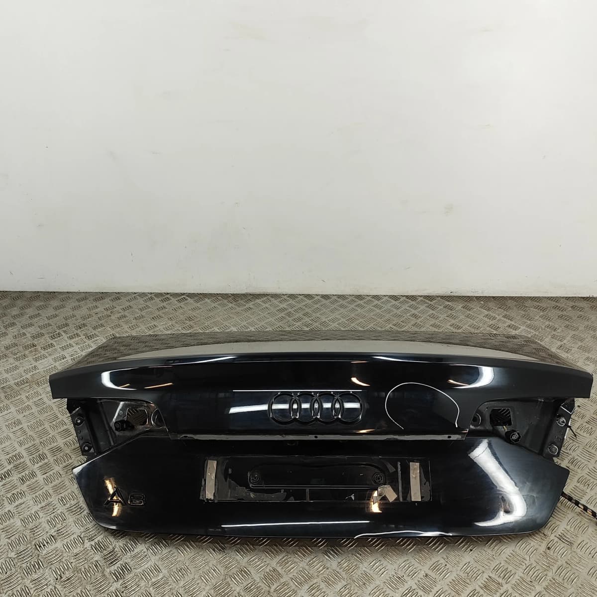 AUDI A8 D4 4H Tailgate Bootlid 4H0827023L 3.0 Diesel 193kw 2016 33357820