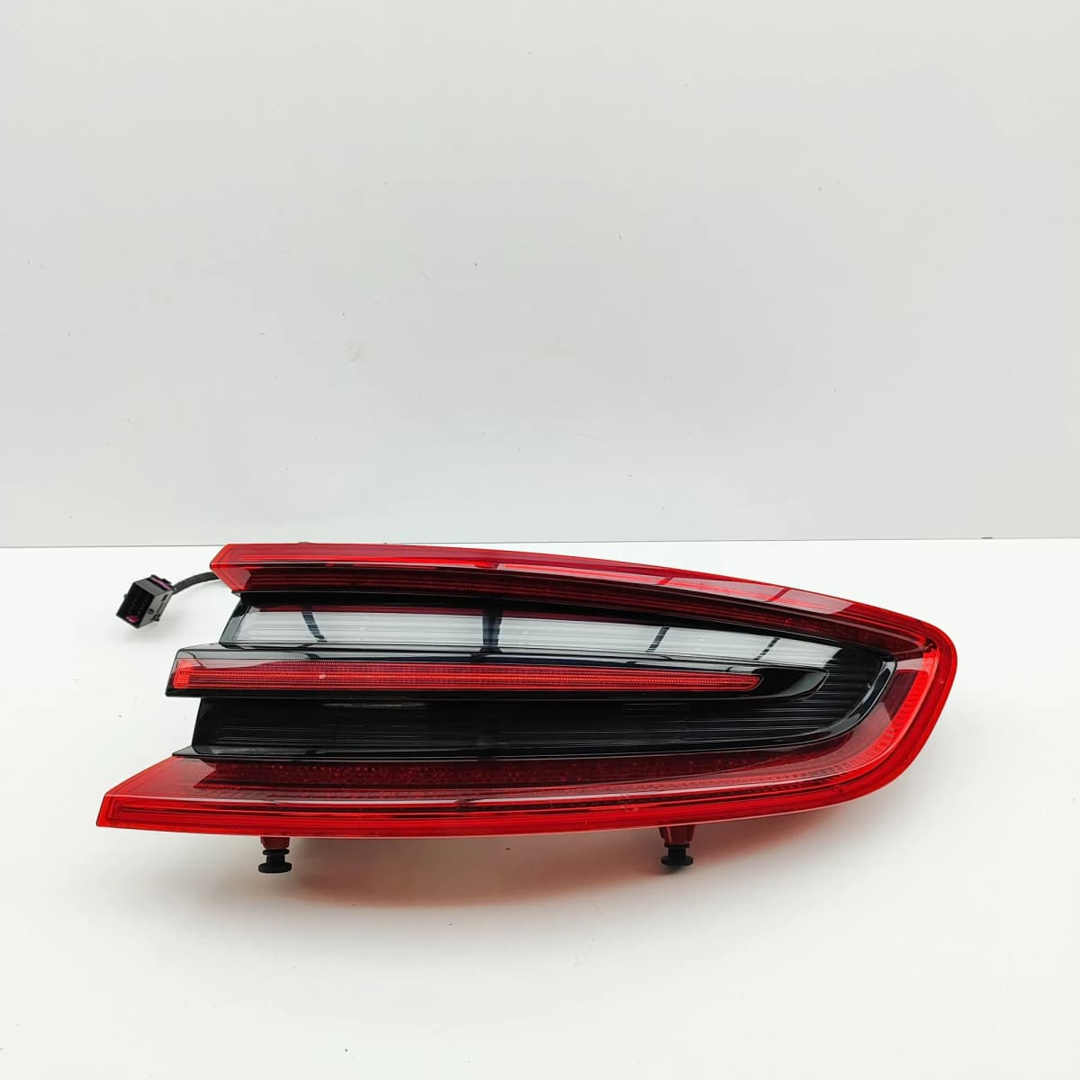 PORSCHE MACAN 95B Rear Right Tail Light 95B945096D RHD 2015 33358457