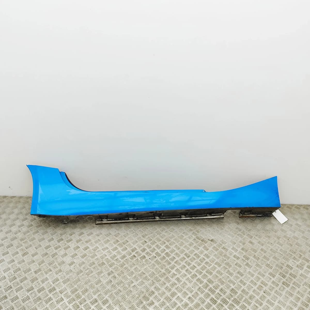 BMW Z4 Roadster E85 Right Side Plastic Sideskirt Cover 7016530 33365342
