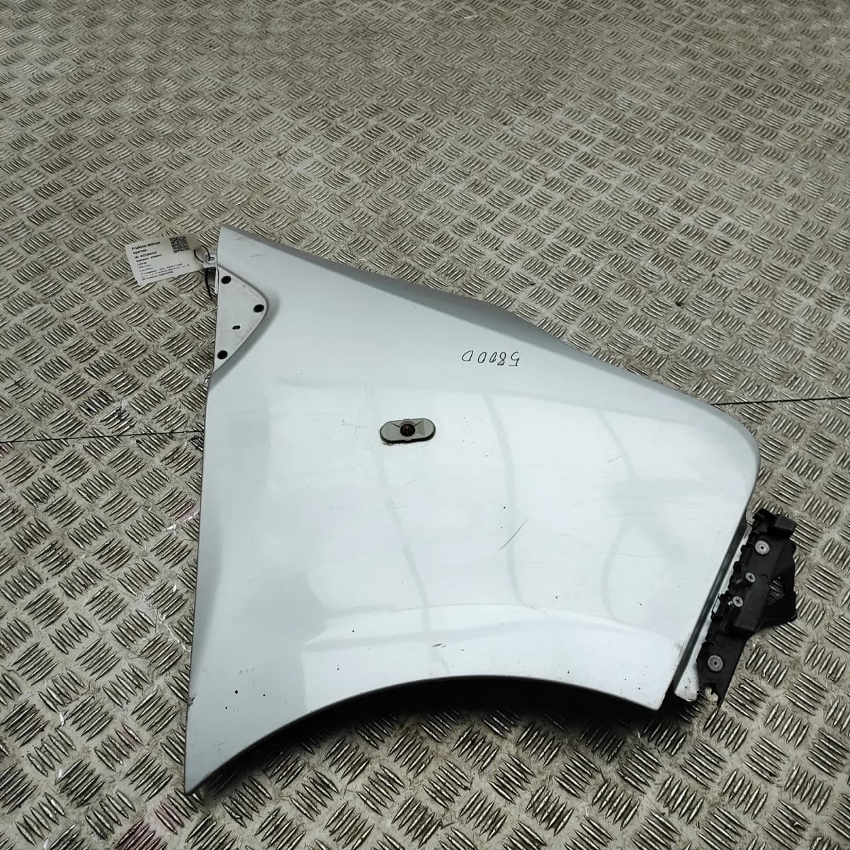OPEL VIVARO Furgon Front Right Fender 4422310 1.6 Diesel 66kw 2015 33366445