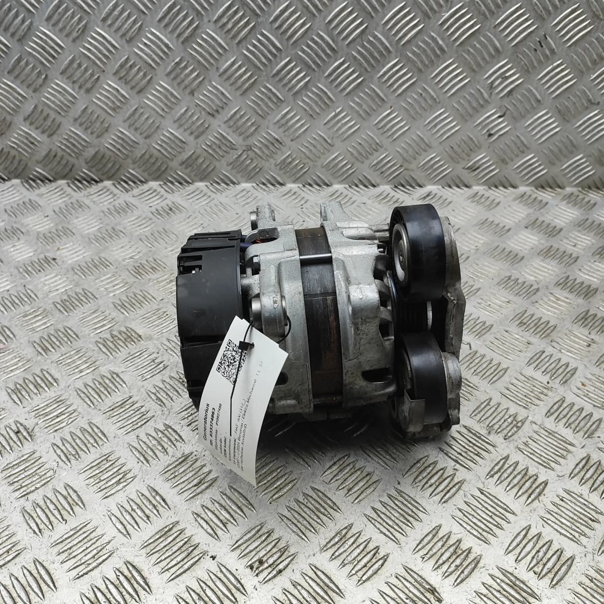 FIAT 500 312 Alternator Generator 824503913 1.0 Petrol / electricity 33374863