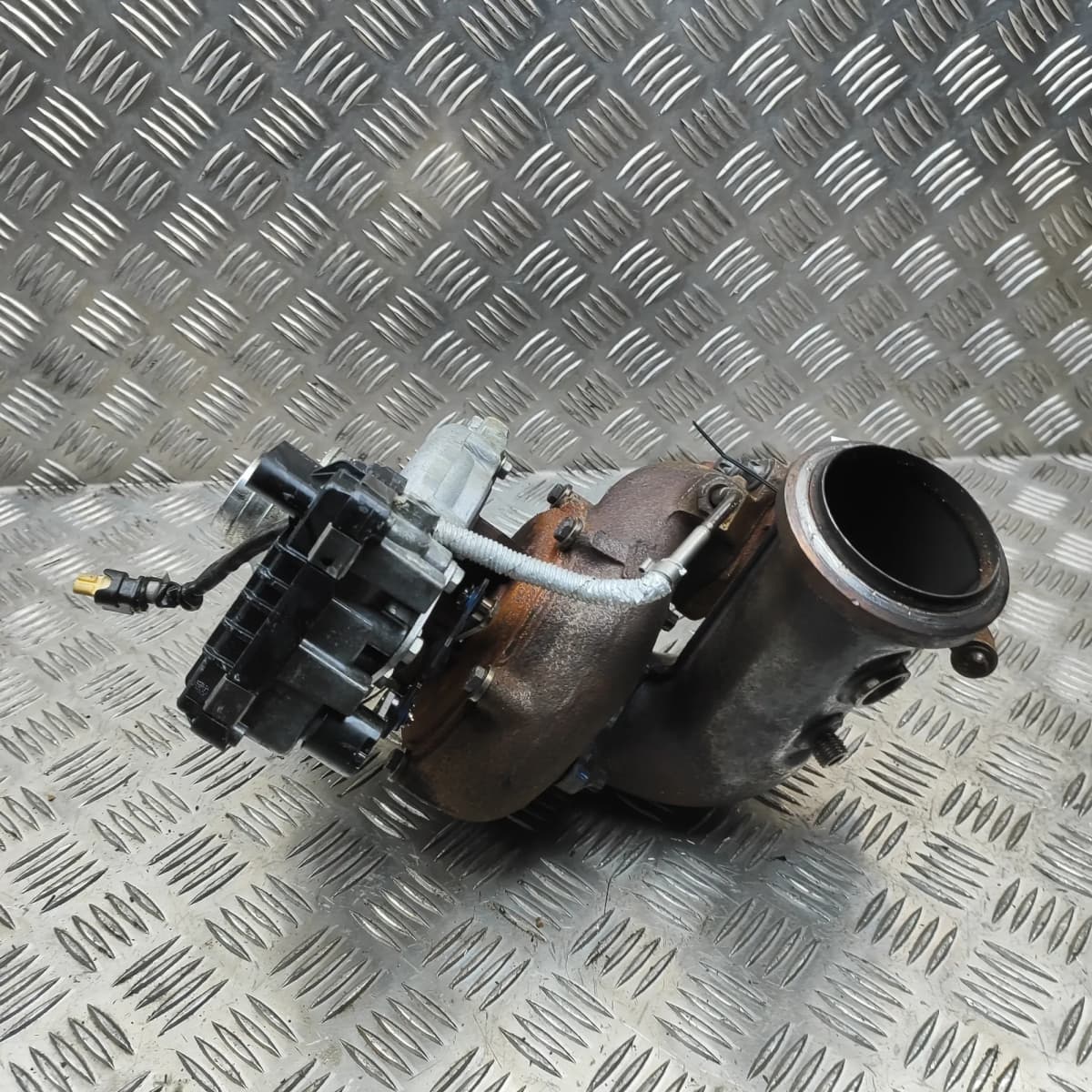 MERCEDES-BENZ SPRINTER 907/910 Turbocharger A6420908580 3.0 Diesel 33380077