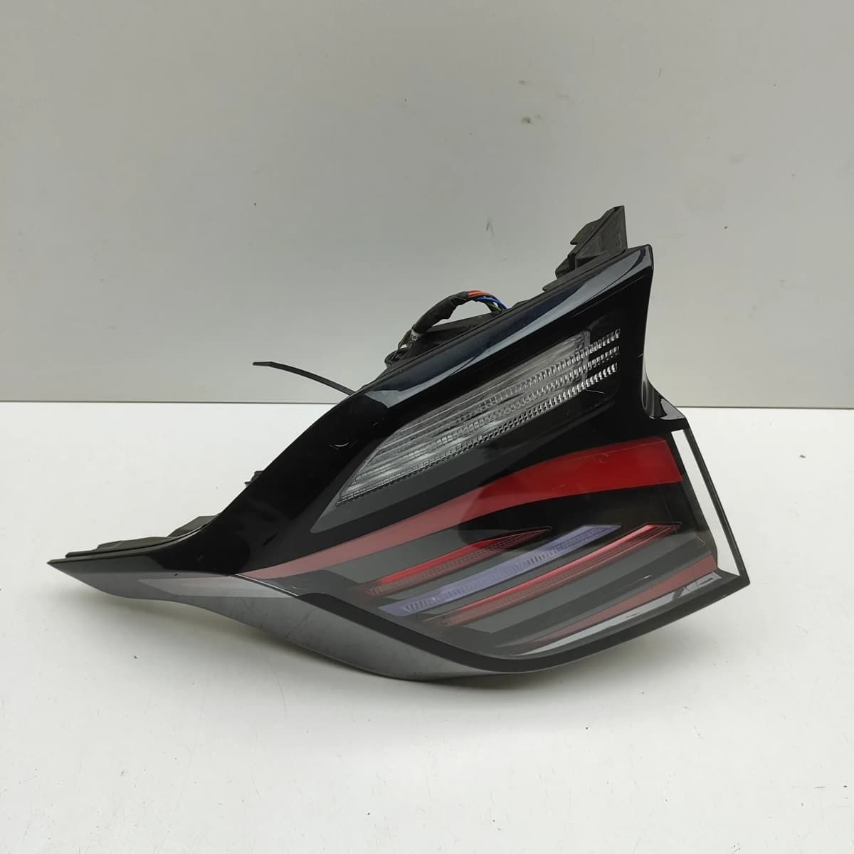 KIA SPORTAGE NQ5 Rear Right Tail Light RHD 92402R2100 2022 33382780