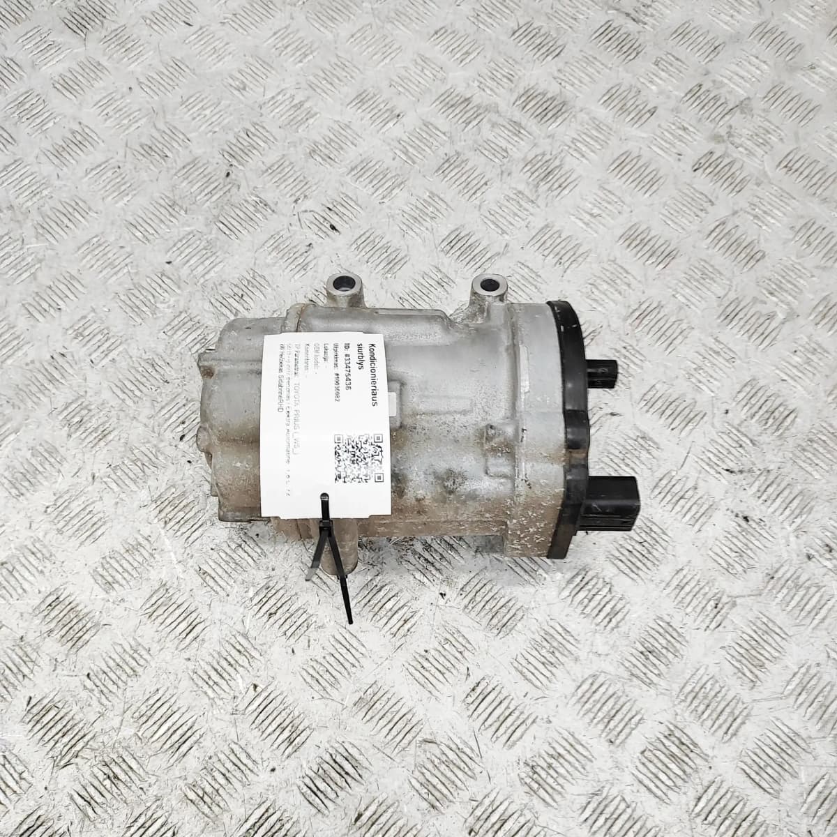 TOYOTA PRIUS XW50 Air Condition A/C Pump 042400-0370 33475436