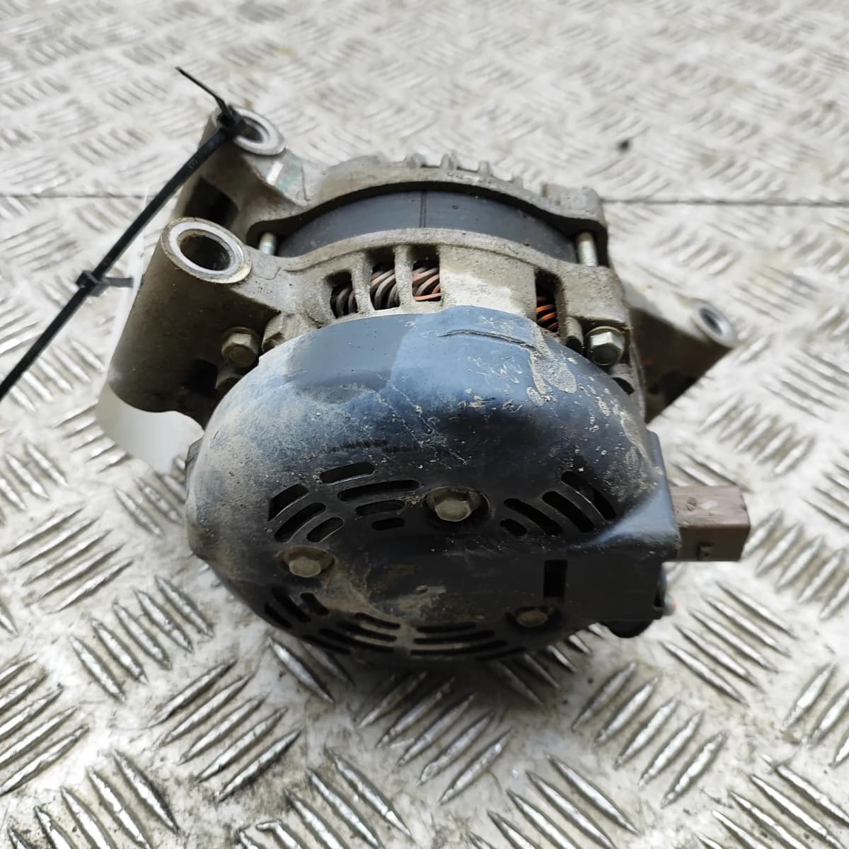 ISUZU D-MAX MK2 RT Alternator Generator 8-98385-218-0 1.9 Diesel 120kW 2023