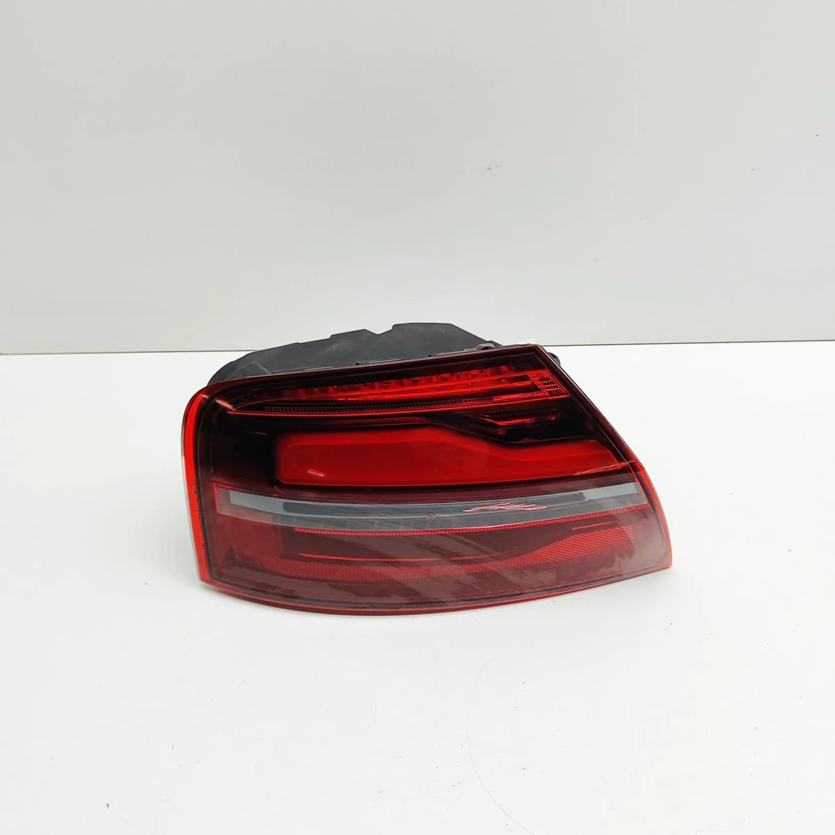 AUDI A8 D4 4H Rear Left Tail Light 4H0945095N RHD 2016 33477232
